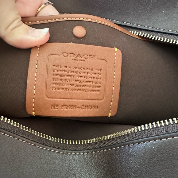 Coach Soft Empire Carryall Size 40 - Picture 6 of 7